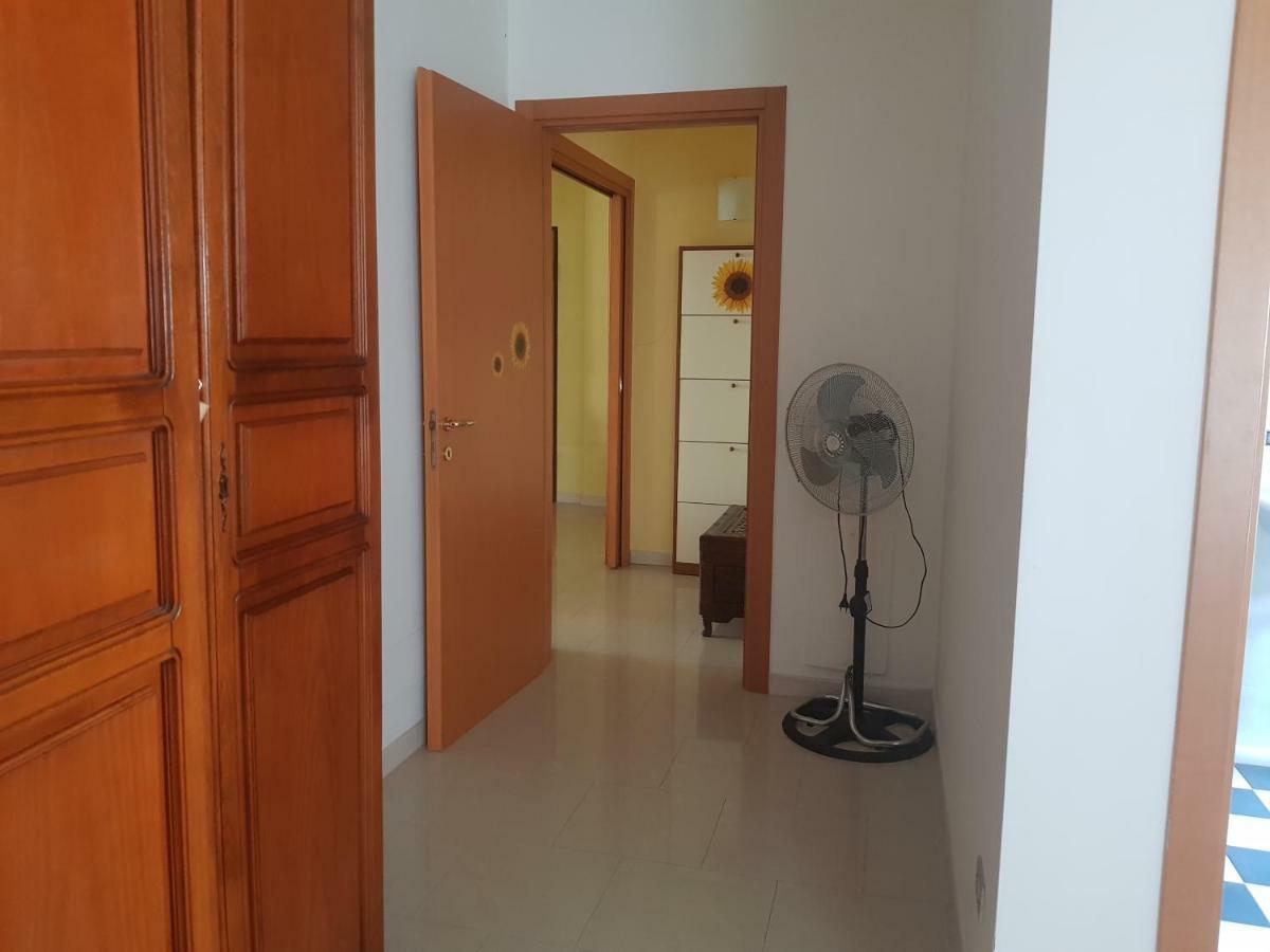 "La Casa Di Mariagrazia" Rooms Con Cucina Condivisa E Terrazza Sammichele Di Bari Oda fotoğraf
